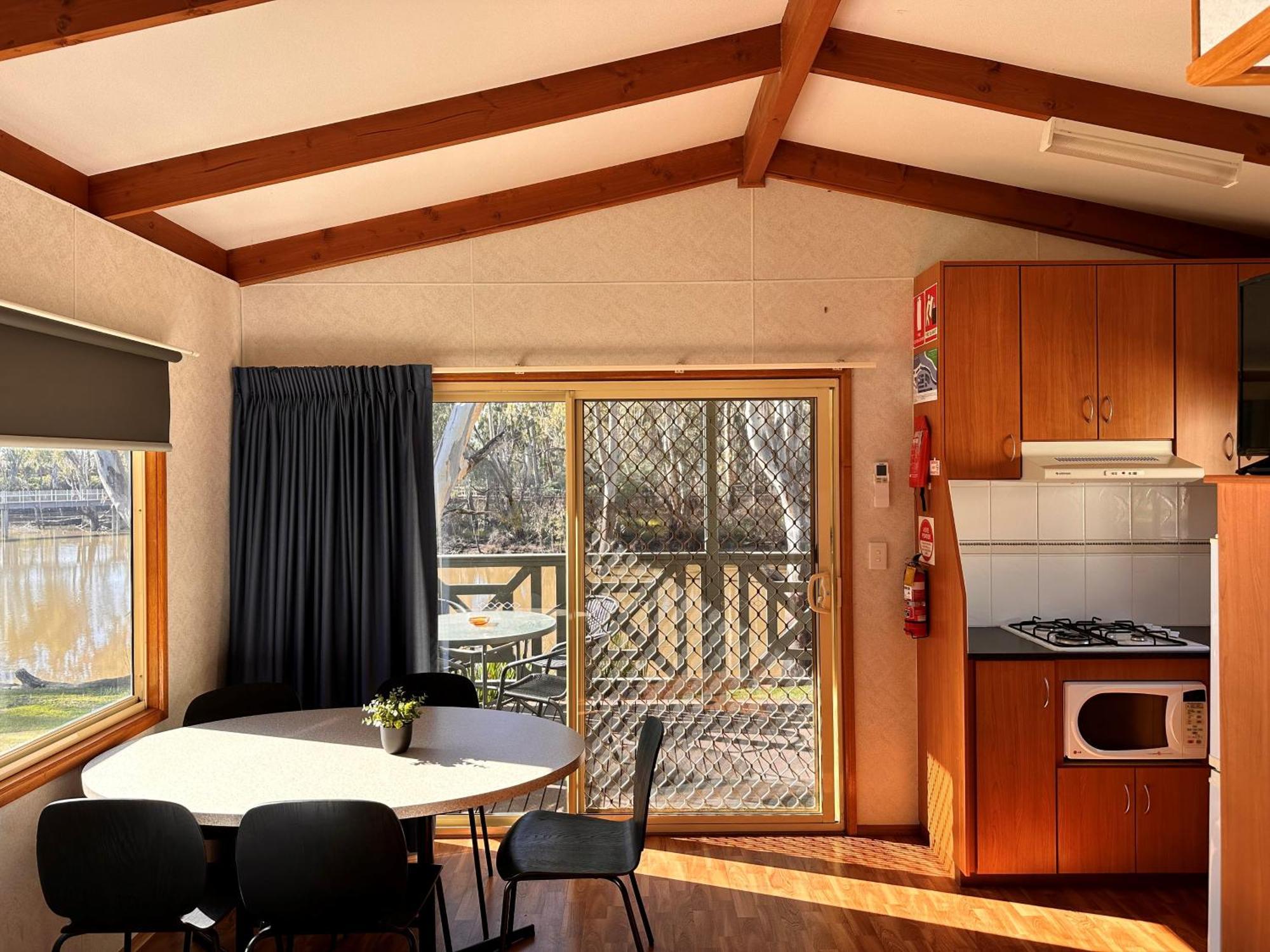 Moama Riverside Holiday Park エクステリア 写真