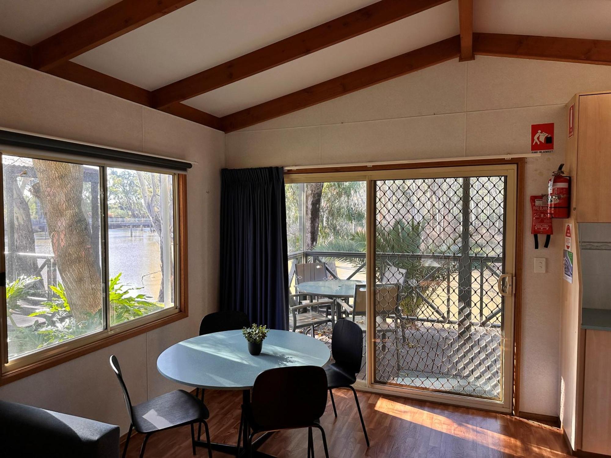 Moama Riverside Holiday Park エクステリア 写真